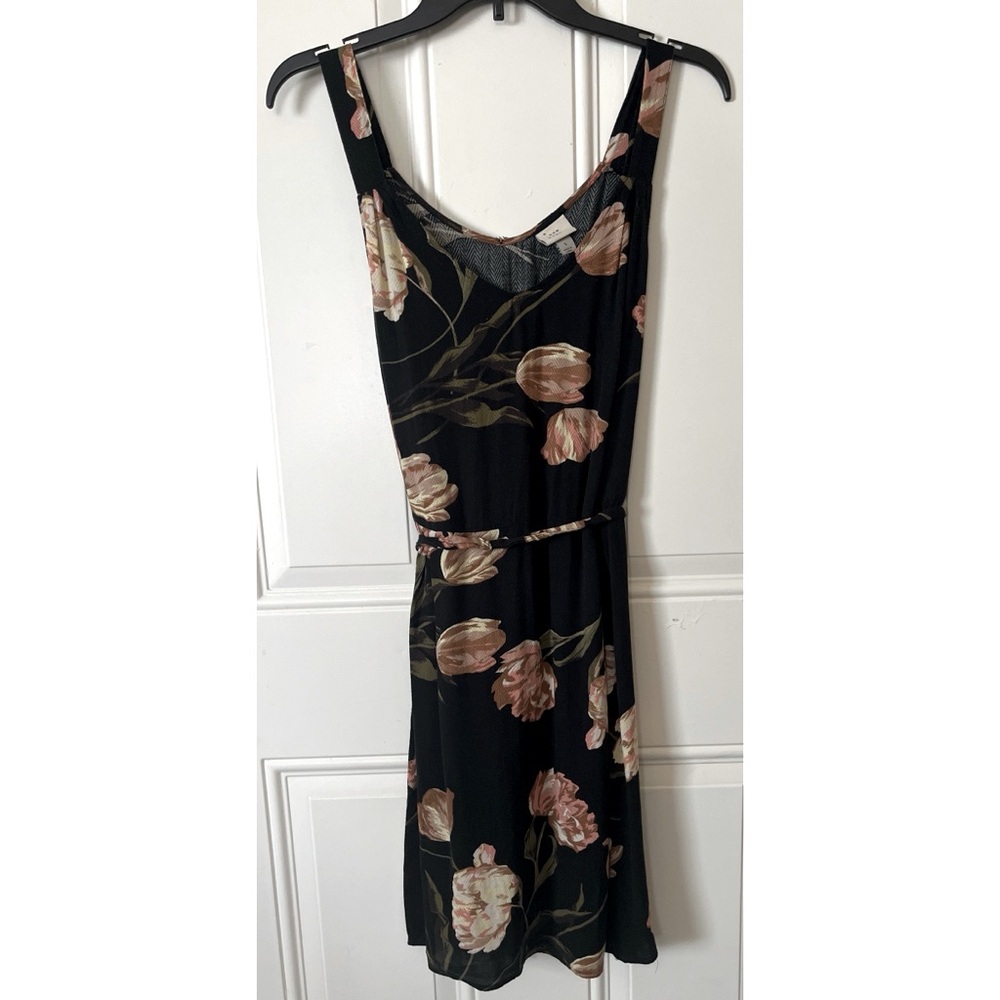 A New Day Large Sleeveless Black w/ Mauve Pink & Gold Floral Belted Mini Dress. - Picture 2 of 11